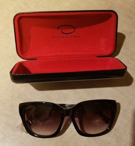 Women's O by Oscar De La Renta sunglasses.